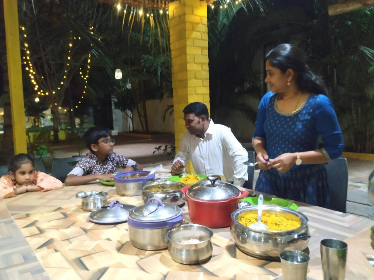 Holiyday In Vgf Farm House Dānishpet المظهر الخارجي الصورة
